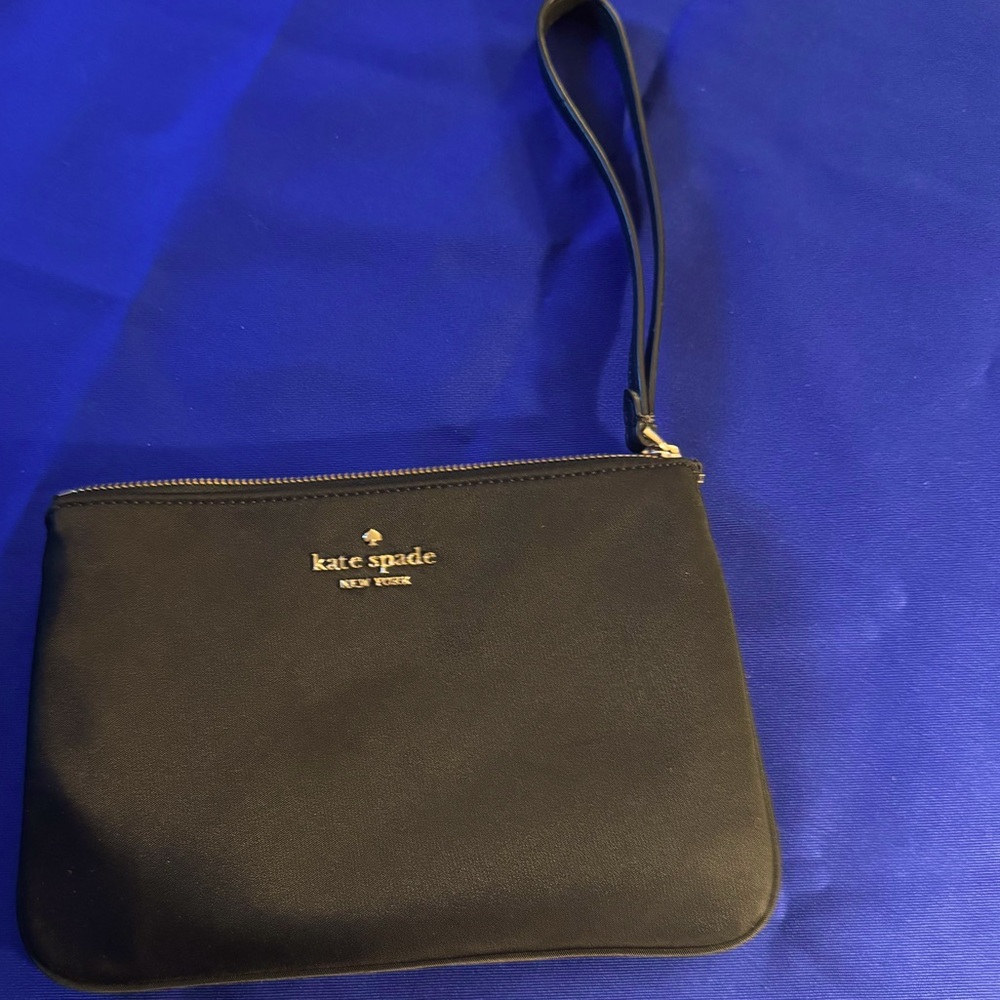 Kate spade ♠️ wristlet